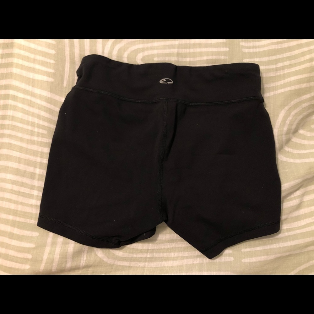 C9 Shorts - Picture 2 of 3